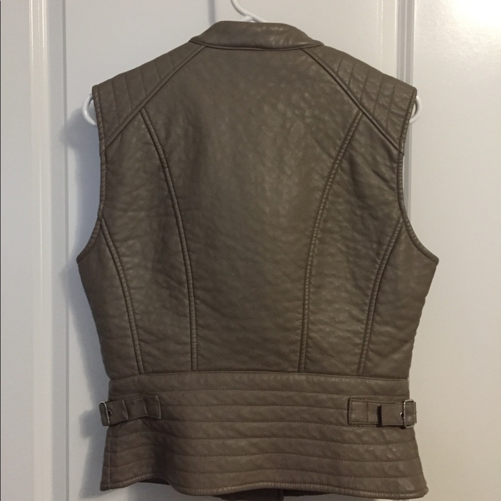 NWOT Members Only Vest - Picture 3 of 4